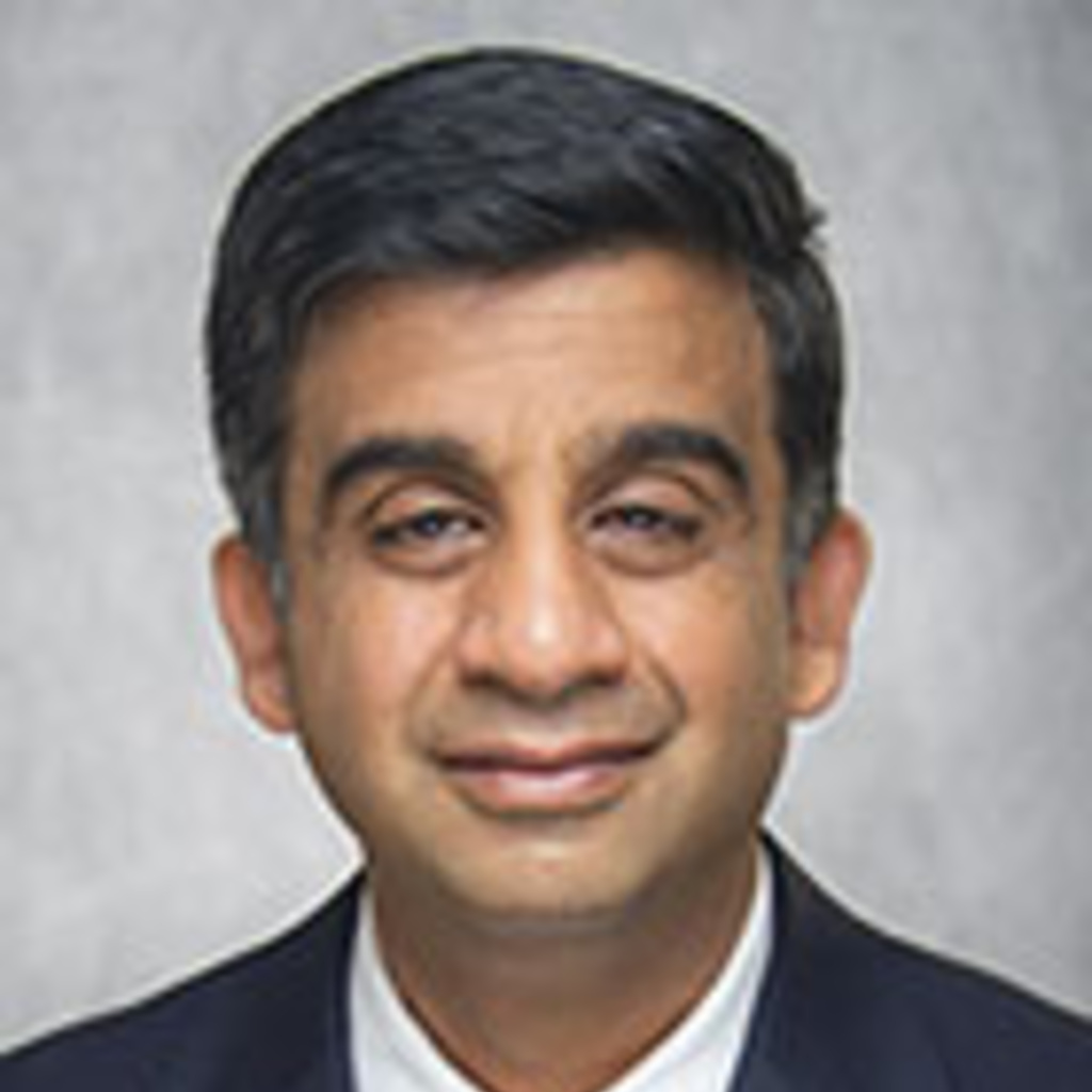 Manish Suneja 140x200