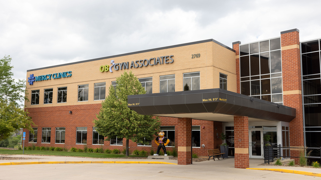 Heartland Clinic exterior